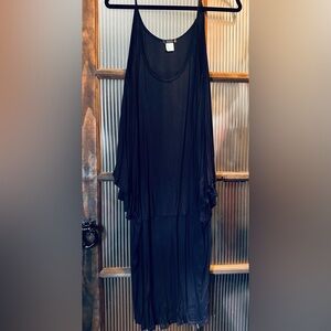 VENUS Black Midi Dress